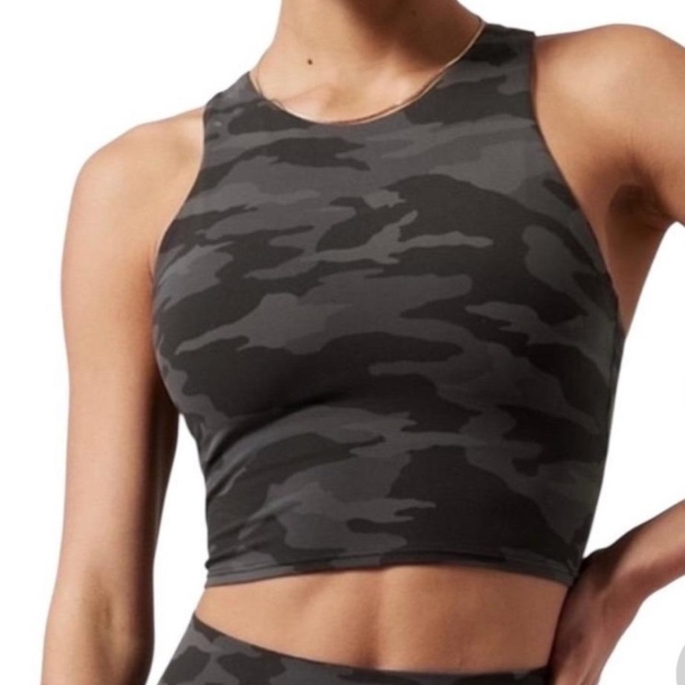 ATHLETA Conscious Crop Sports Bra A-C Cups Tank Shelf Bra Black Camo Size XS EUC